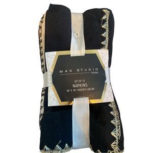 Max Studios set of 12 Napkins